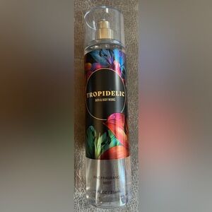 NWT Bath & Body Works “retired scent” Tropidelic fine fragrance mist